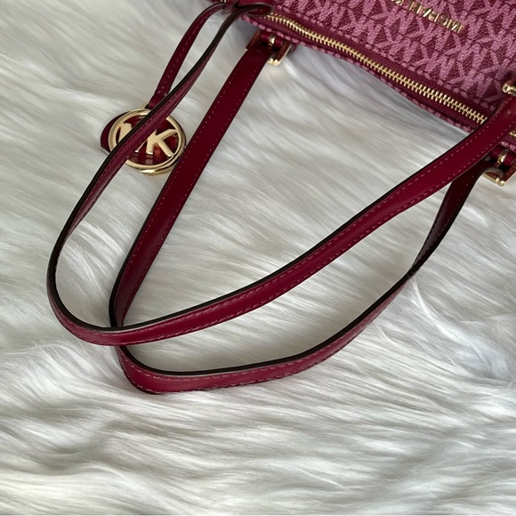 Michael Kors Dark Berry Jet Set East West Top Zip Tote Bag - Picture 9 of 12